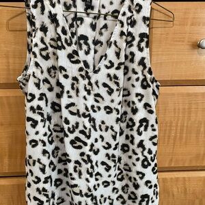 Banana Republic Leopard Print Sleeveless Top XS Blouse